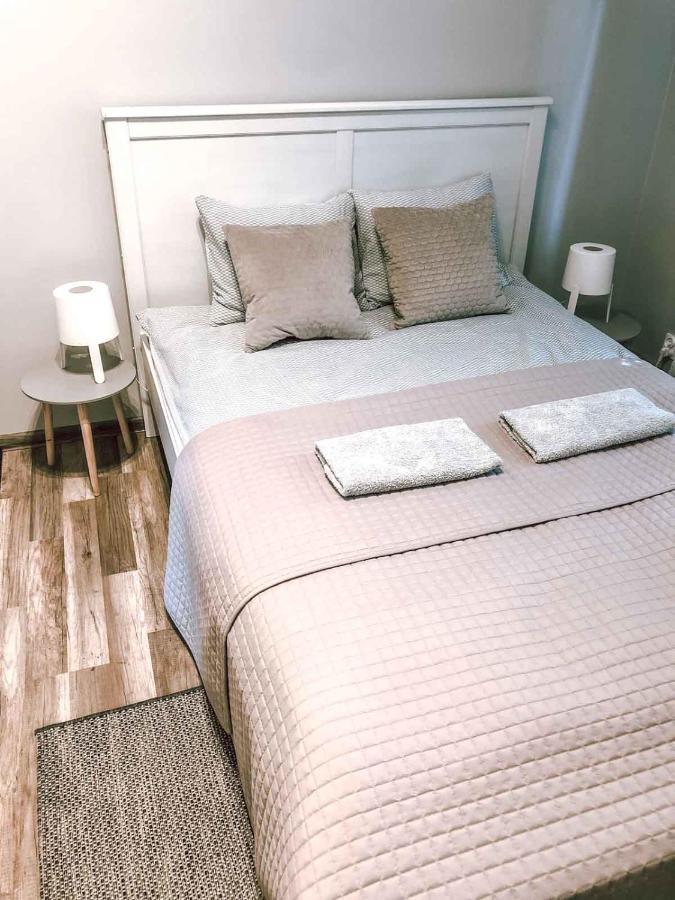 Bankowa 8 Guest Rooms Zielona Góra Exterior foto